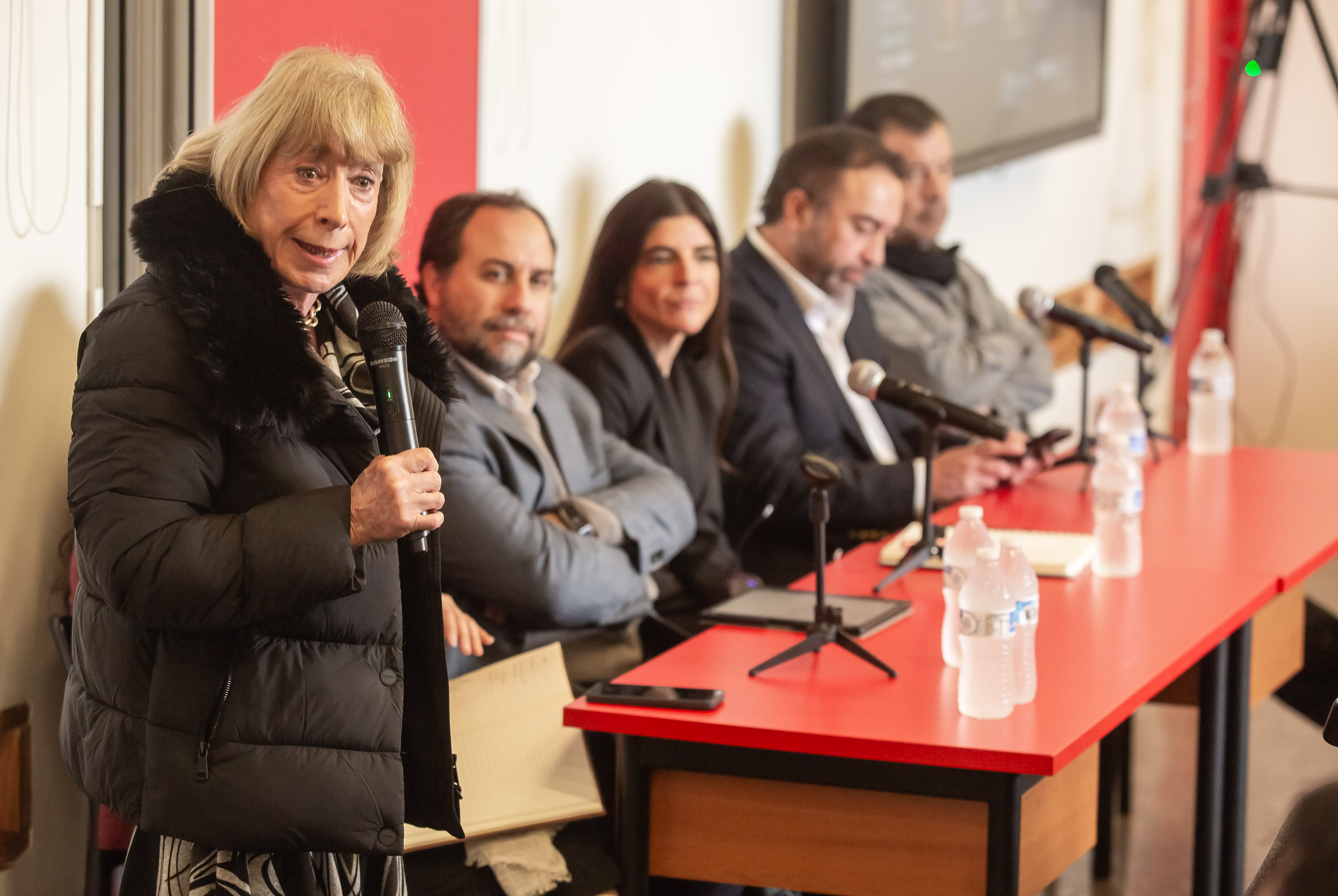 Participantes del conversatorio